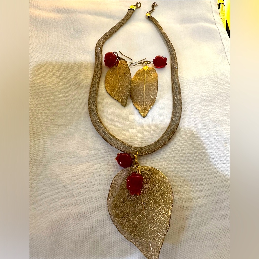 Jewelry set - Picture 3 of 6